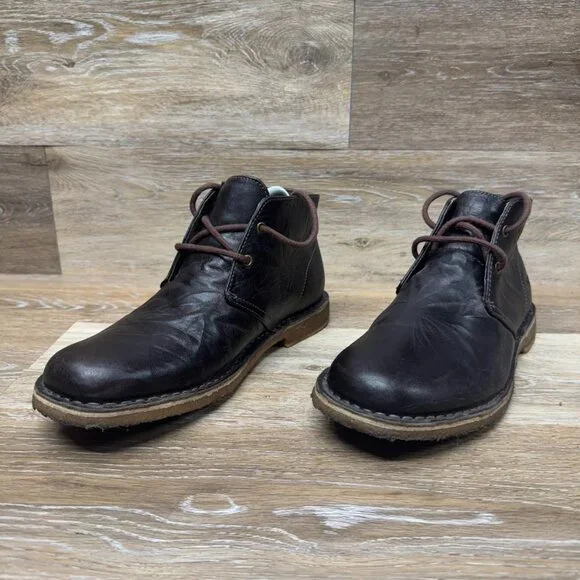 UGG | Shoes | Ugg Leighton Chocolate Brown Leather Chukka  display picture 3